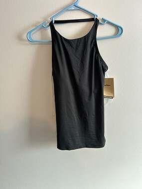 Nike Swim Women's Solid Racerback Tie Back Tankini Top